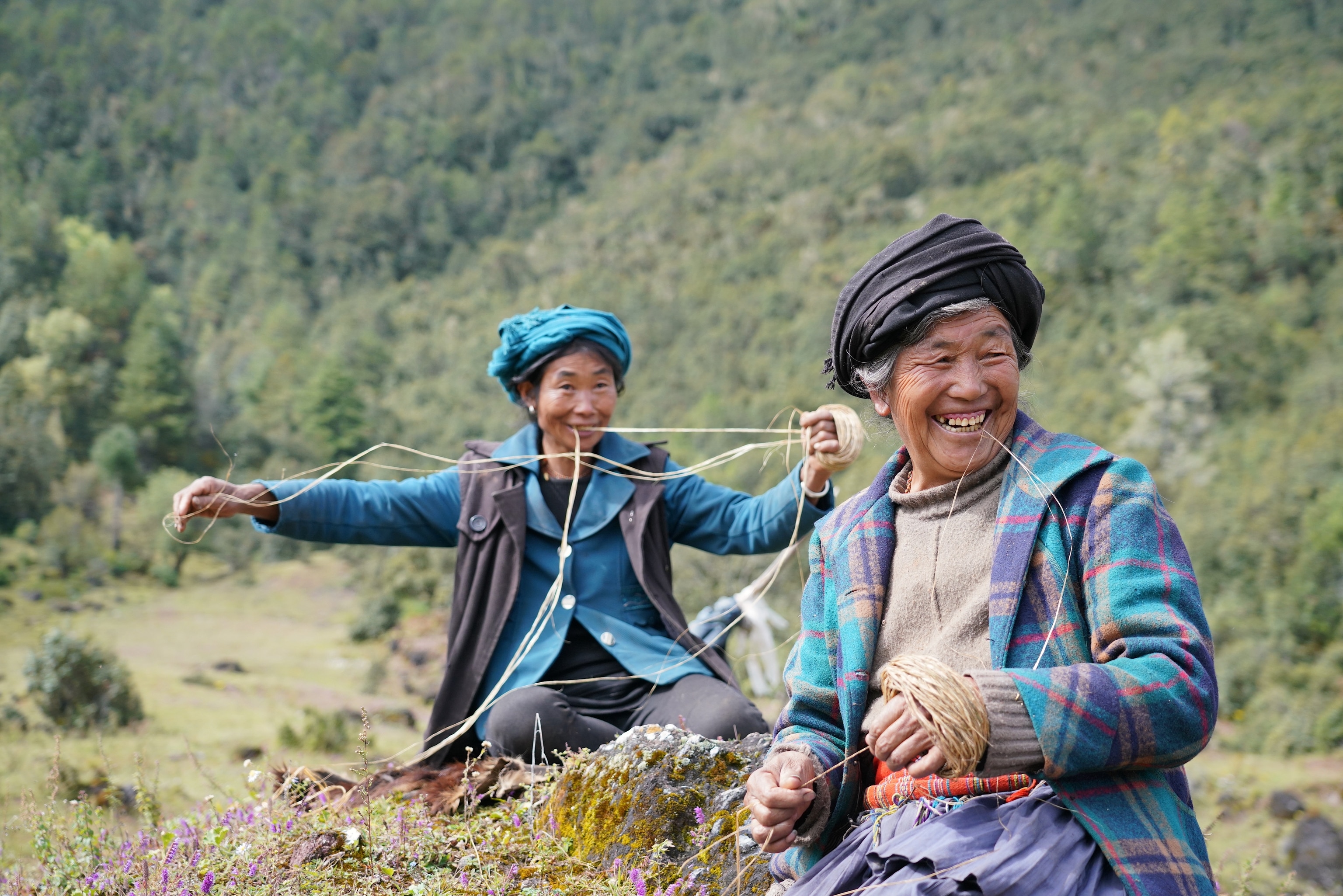 Walking partner and freelance editor based in Dali, Yunnan, China, Liu Kankan documented life in a remote matriarchal mountain village. “Mosuo people still practice a custom called ‘walking marriage’: nocturnal visits where both sexes are relatively free to have multiple partners and break off unsatisfactory relationships,” Kankan wrote. “Unlike in much of mainstream China, Mosuo divorces carry no stigma.”